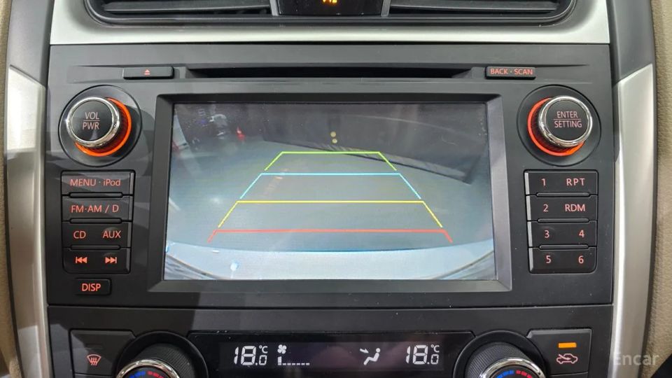 Nissan altima