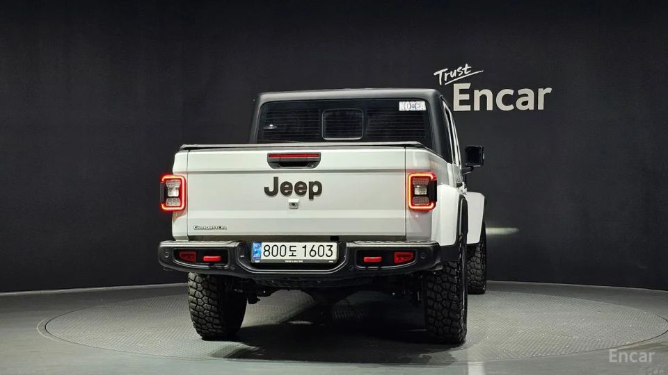 Jeep gladiator