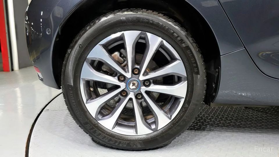 Renault-KoreaSamsung Zoe