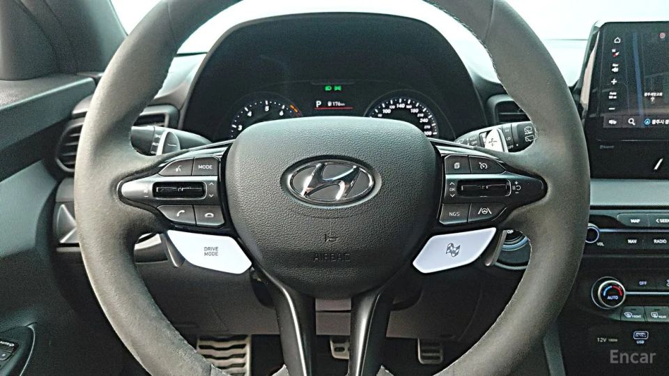 Hyundai Veloster