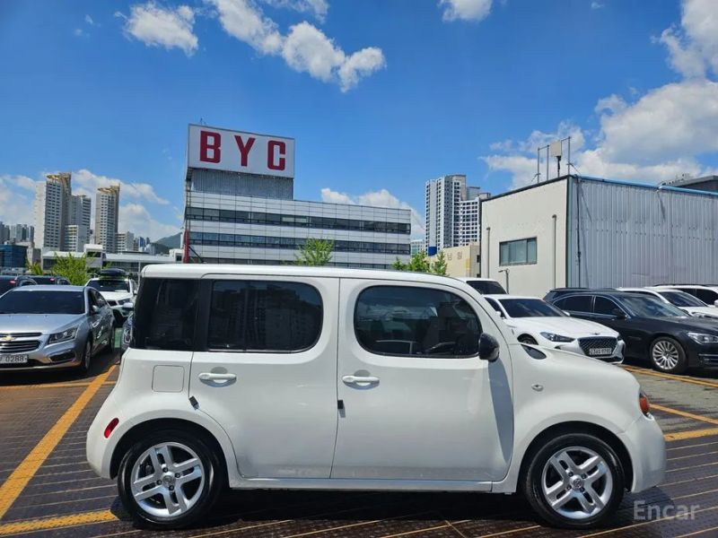 Nissan Cube