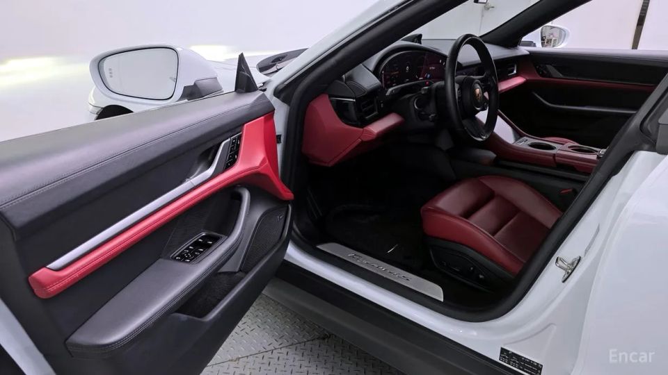 Porsche Taycan