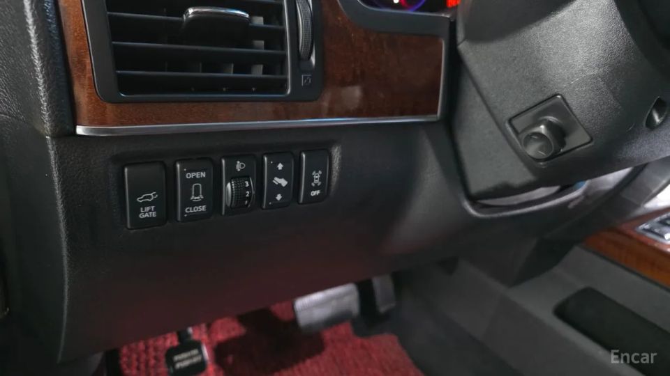 Infiniti QX
