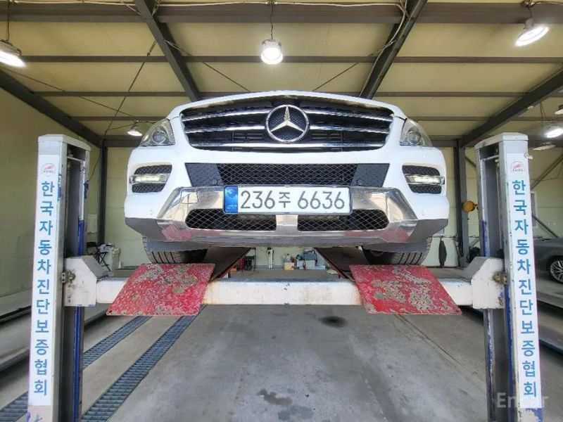 Mercedes-Benz M-class