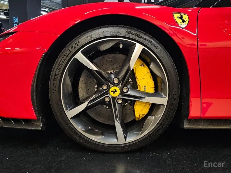 Ferrari SF90