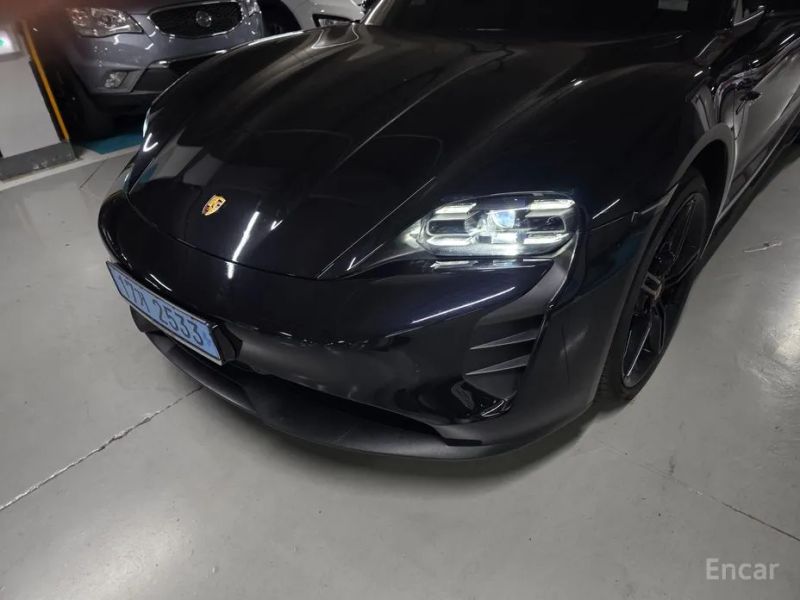 Porsche Taycan
