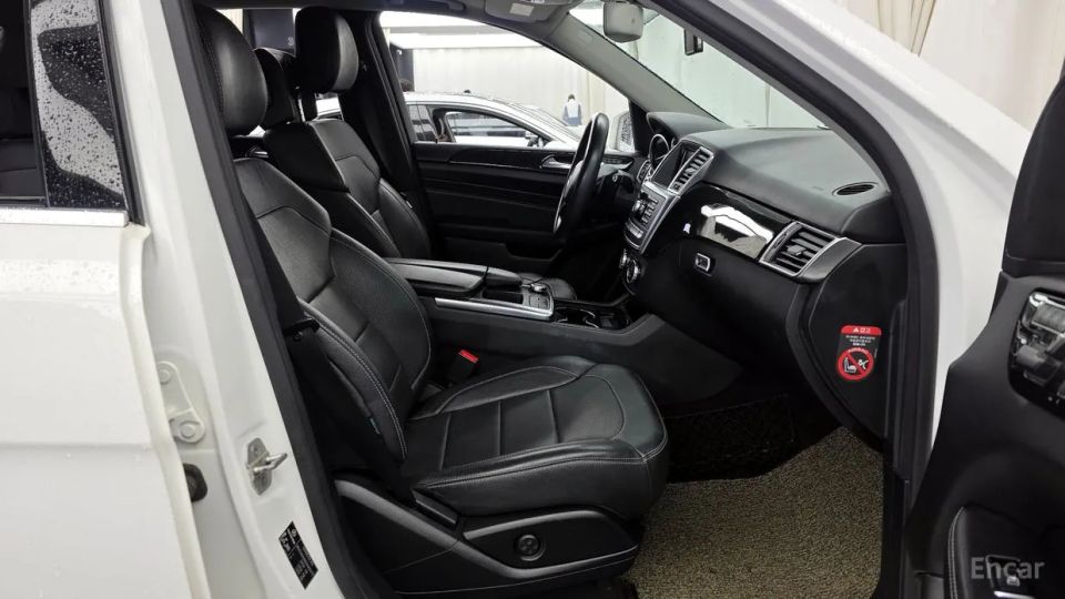 Mercedes-Benz M-class