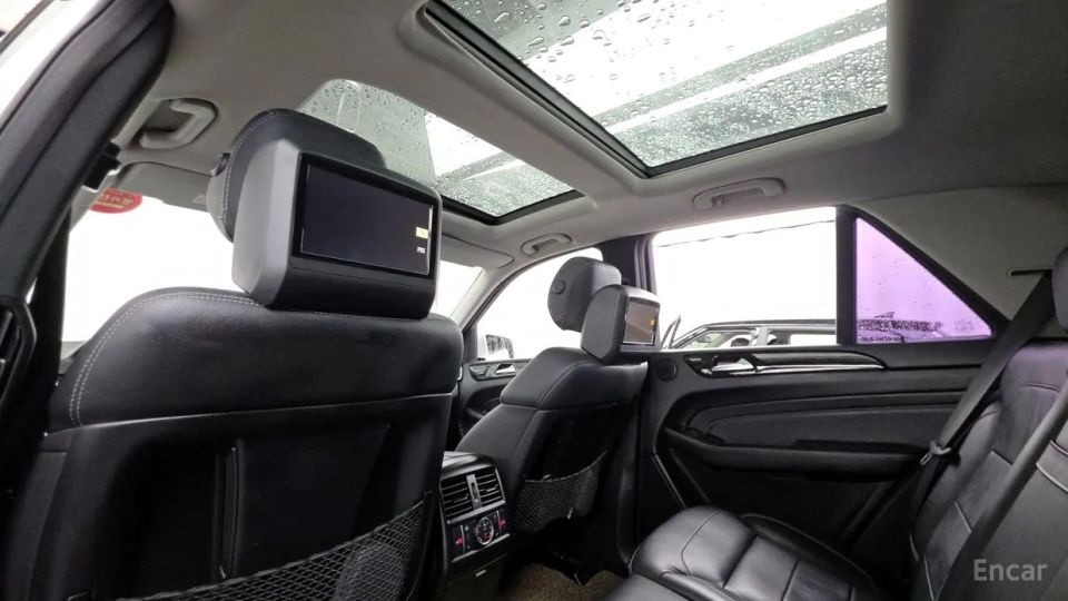 Mercedes-Benz M-class