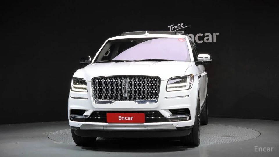 Lincoln Navigator
