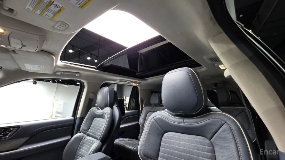 Lincoln Navigator