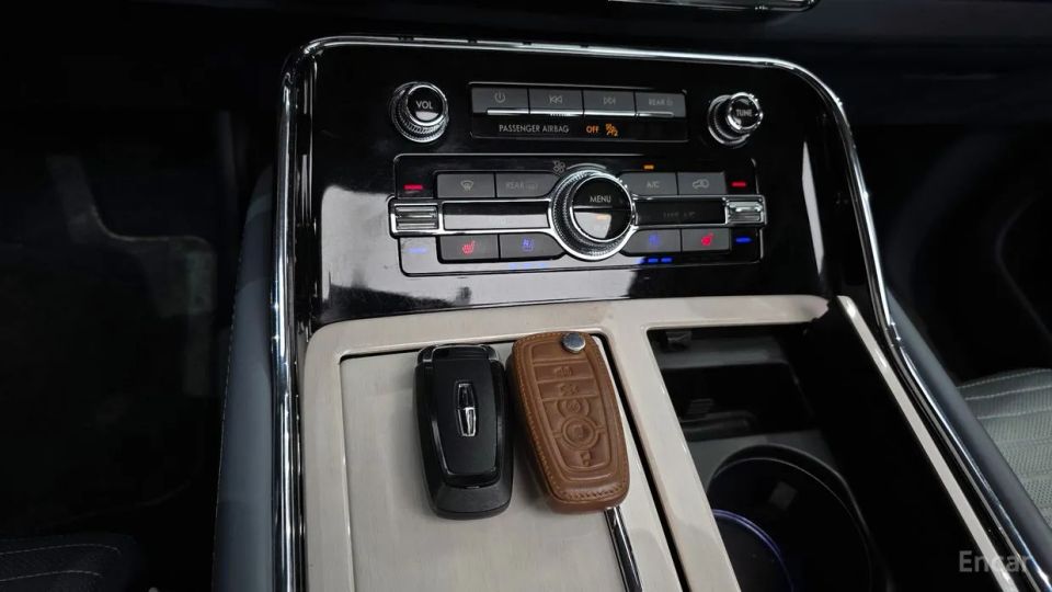 Lincoln Navigator