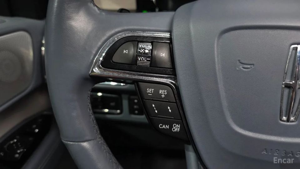 Lincoln Navigator