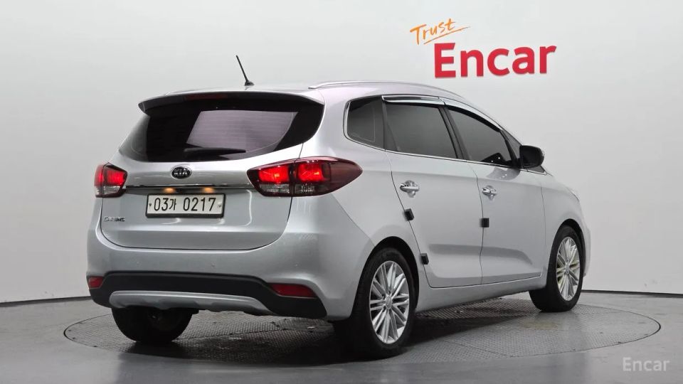 Kia Carens