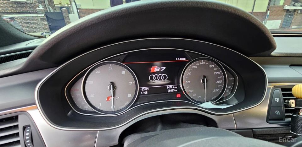 Audi S7