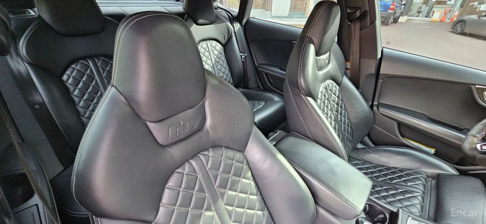 Audi S7