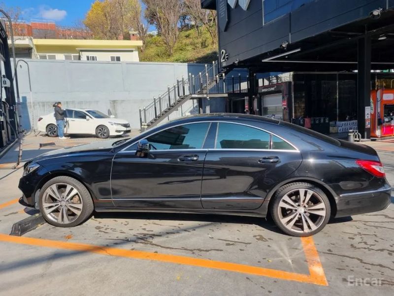Mercedes-Benz CLS-Class