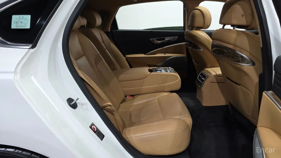 Kia K9