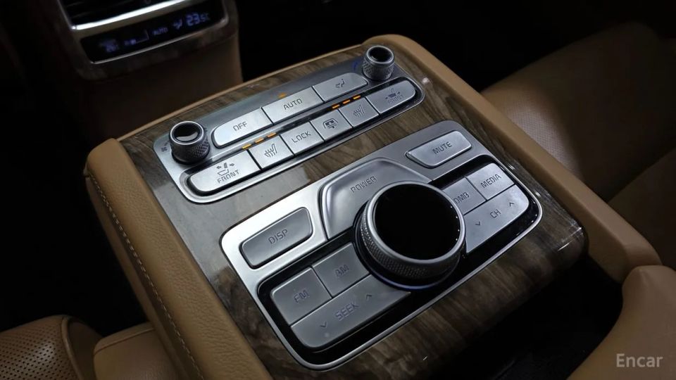 Kia K9