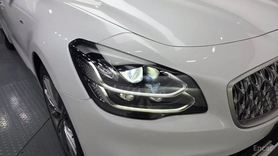 Kia K9