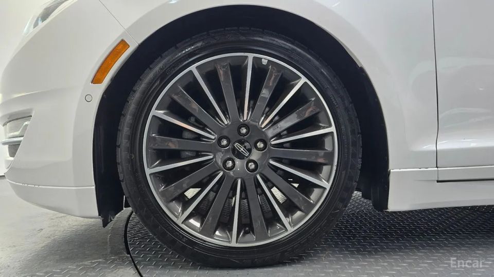 Lincoln MKZ
