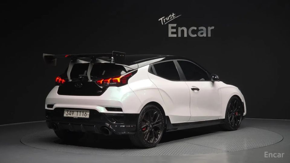 Hyundai Veloster