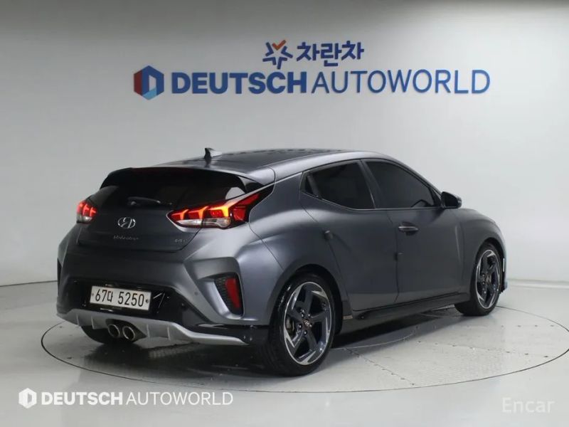 Hyundai Veloster
