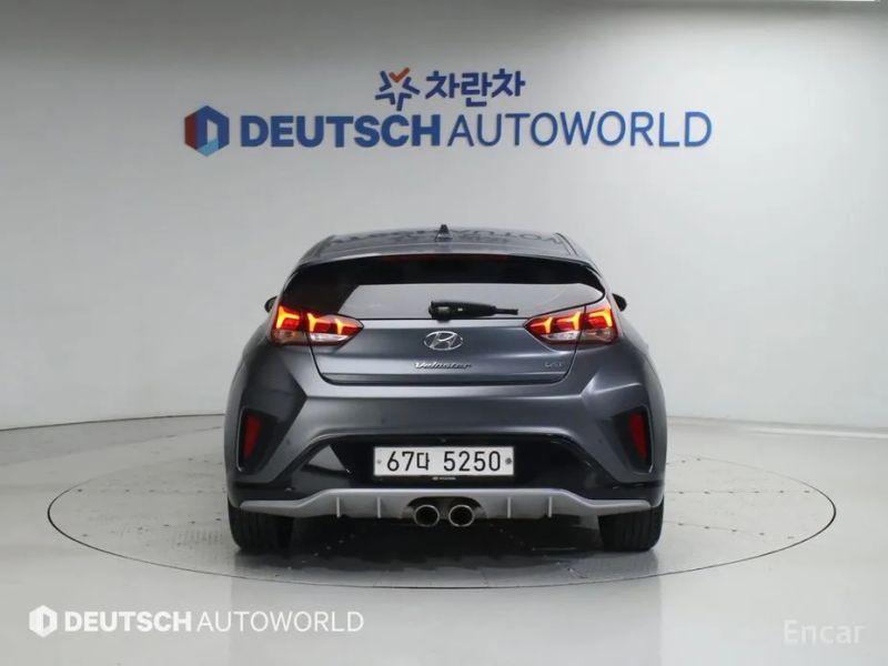 Hyundai Veloster