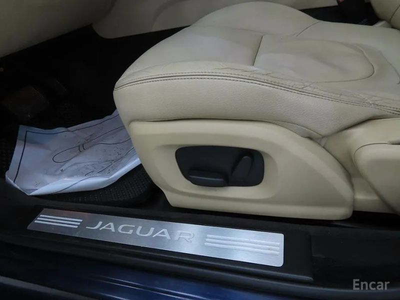 Jaguar xf