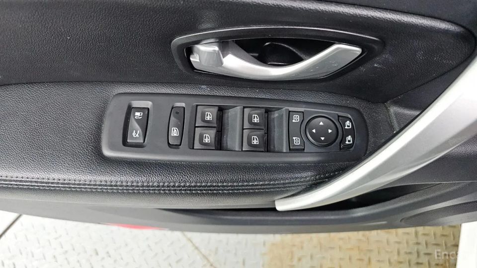 Renault-KoreaSamsung SM5