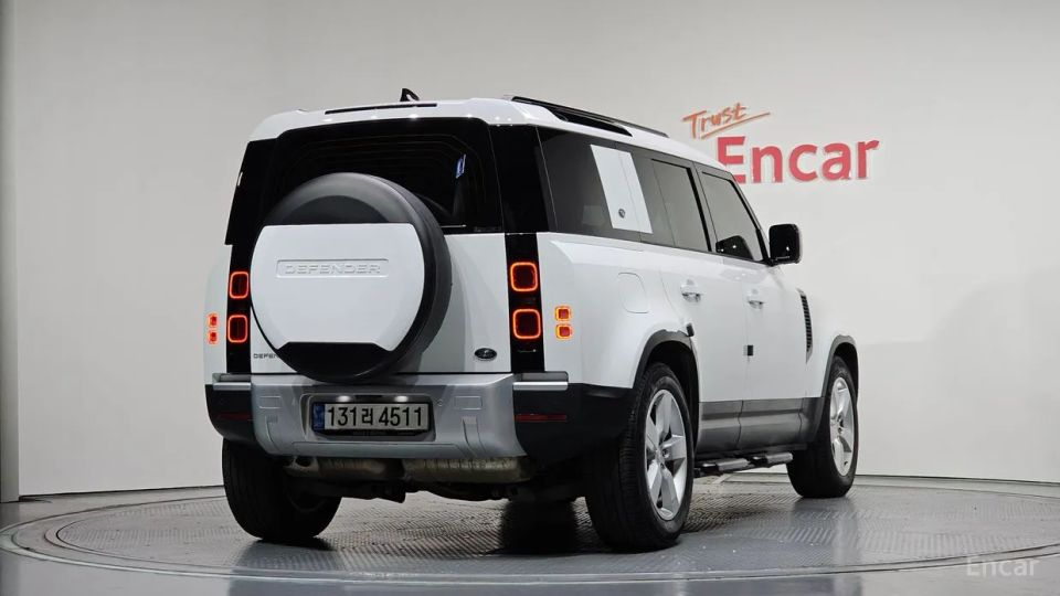 Land Rover Defender