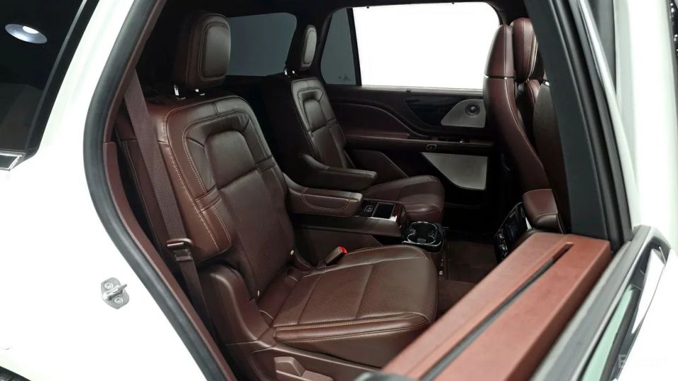Lincoln Aviator