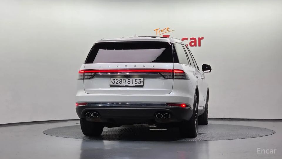 Lincoln Aviator