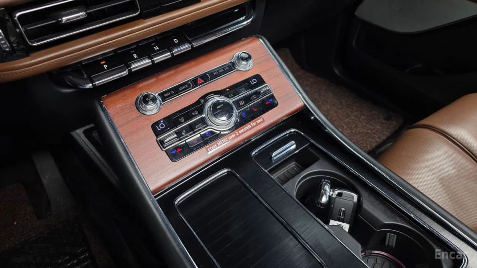 Lincoln Aviator