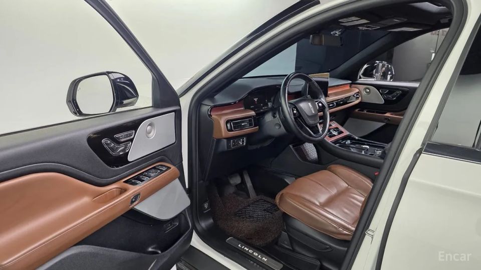 Lincoln Aviator