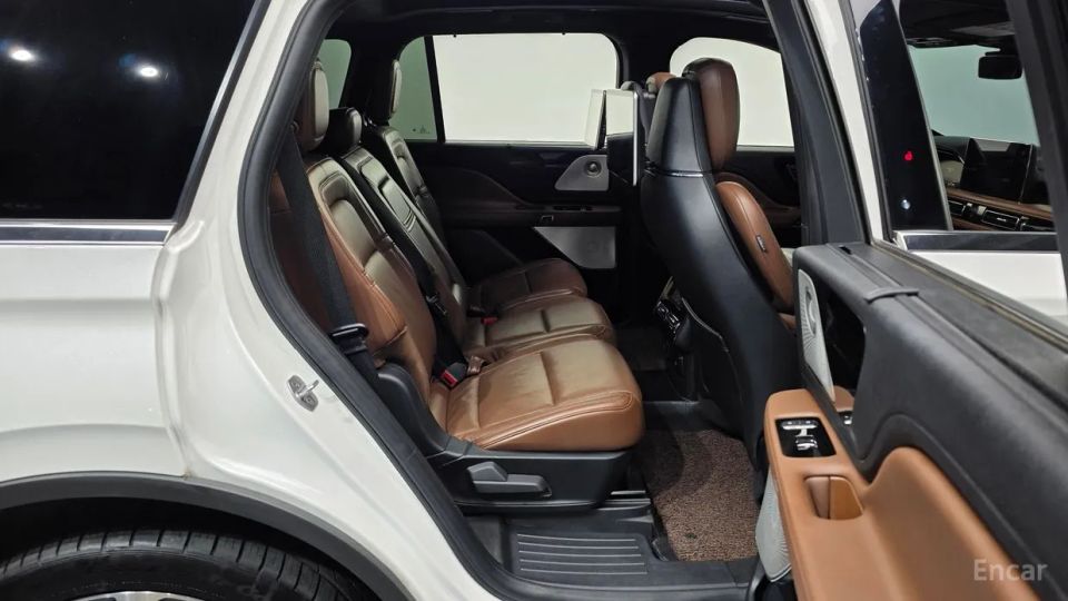 Lincoln Aviator