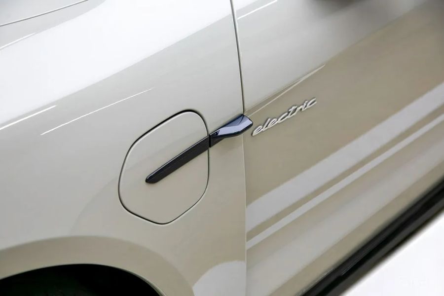 Porsche Taycan