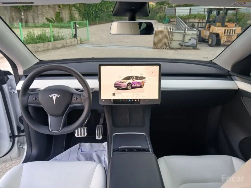 Tesla model-y