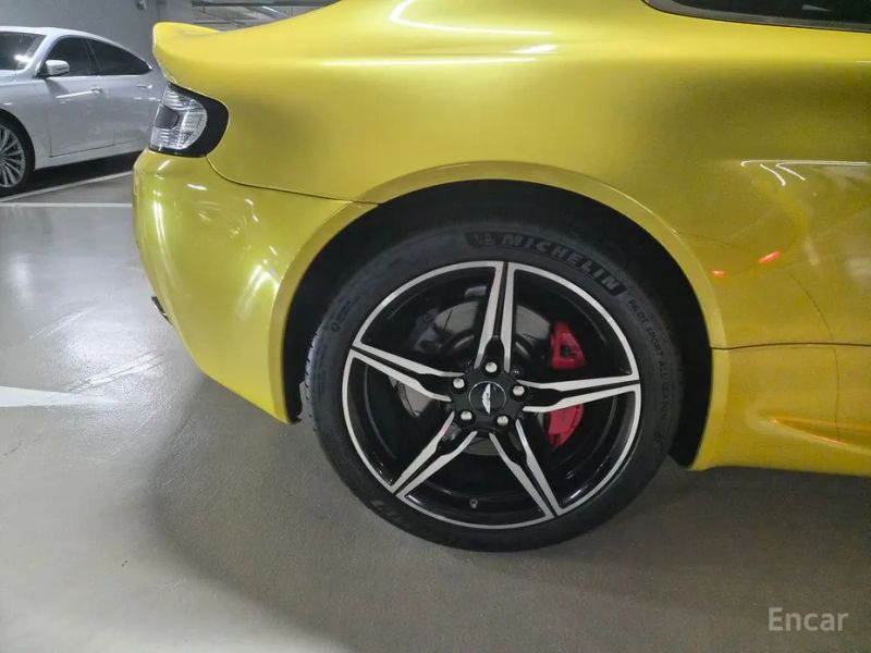 Astonmartin Vantage