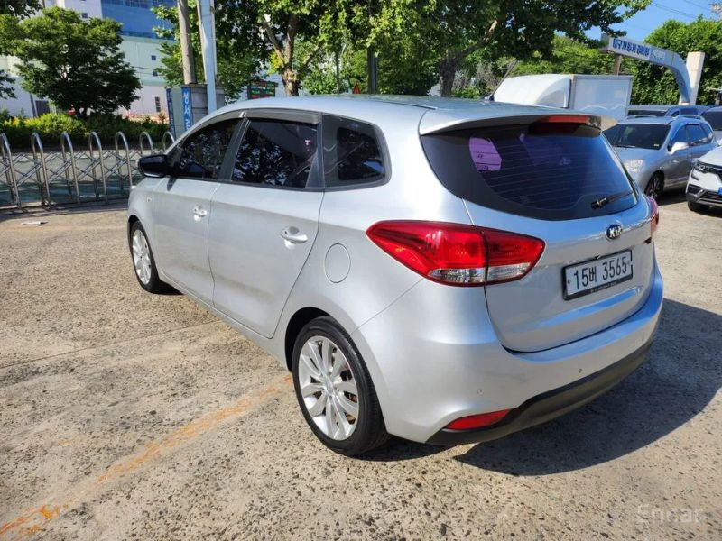 Kia Carens