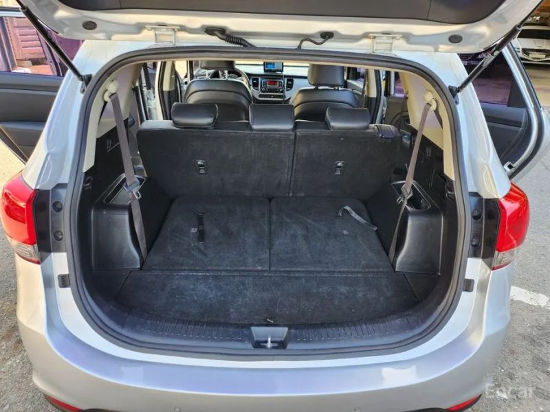 Kia Carens