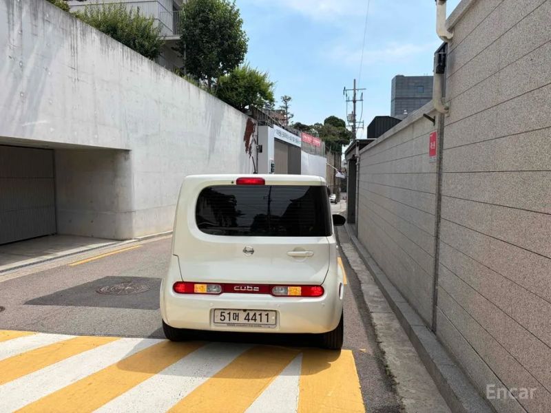 Nissan Cube