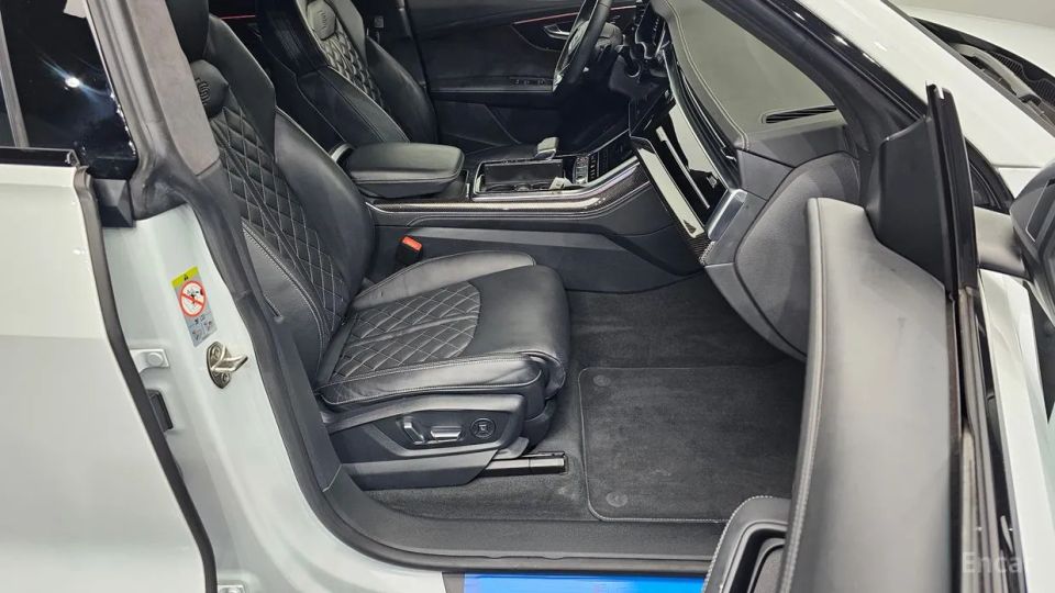 Audi SQ8