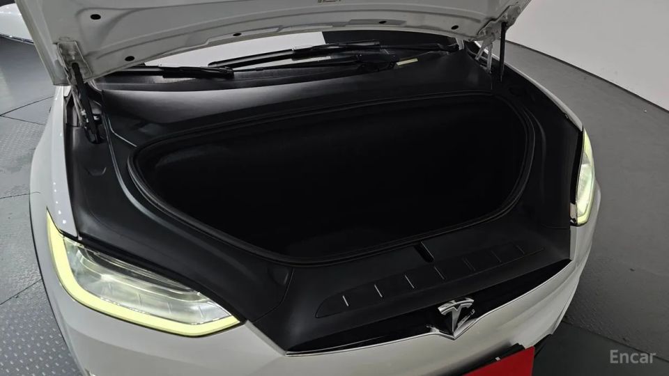 Tesla model-x
