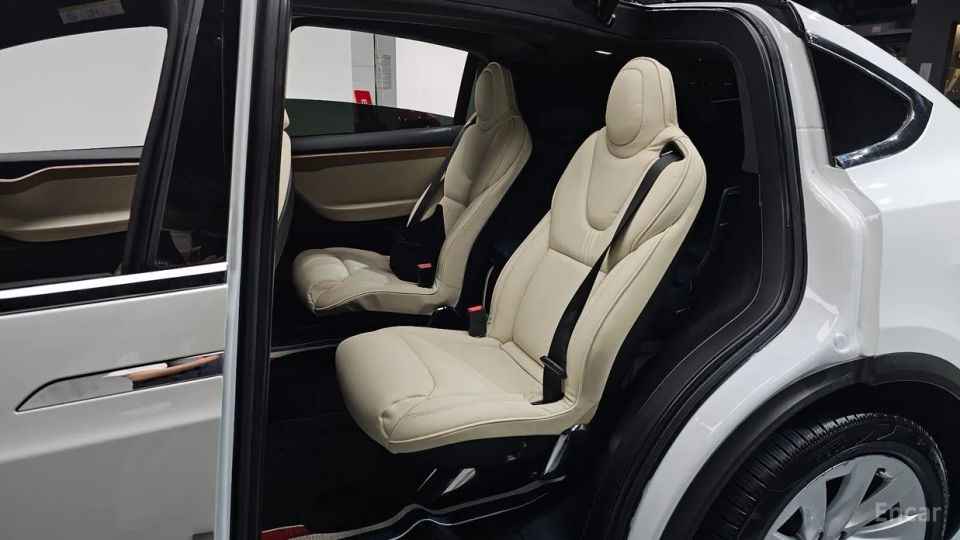 Tesla model-x