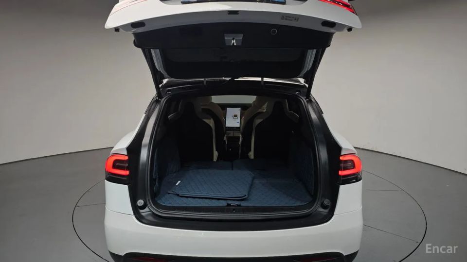 Tesla model-x