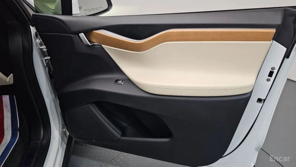 Tesla model-x