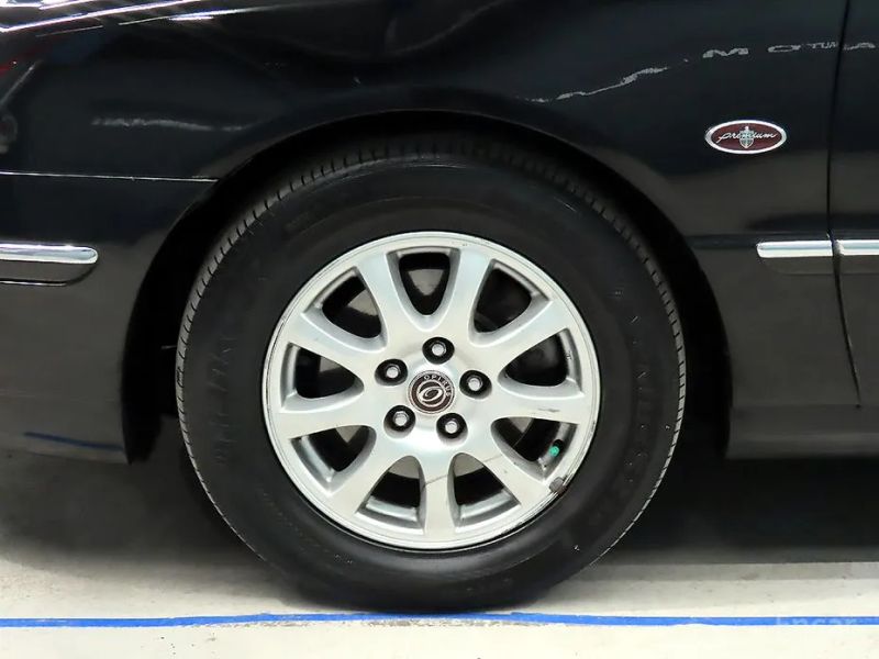 Kia OPIRUS