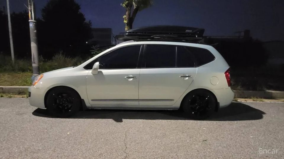 Kia Carens