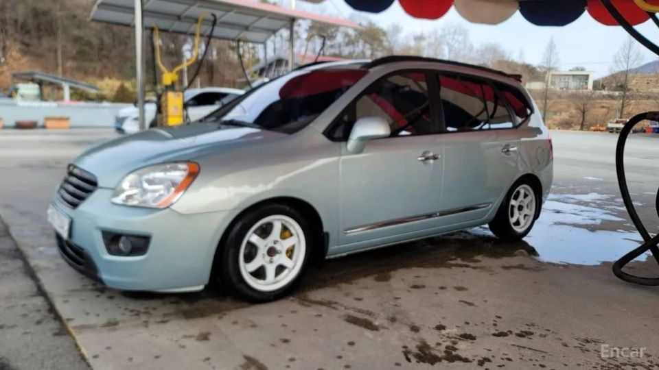 Kia Carens