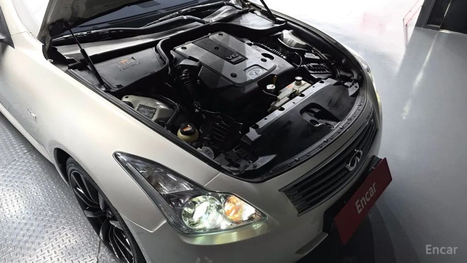 Infiniti G